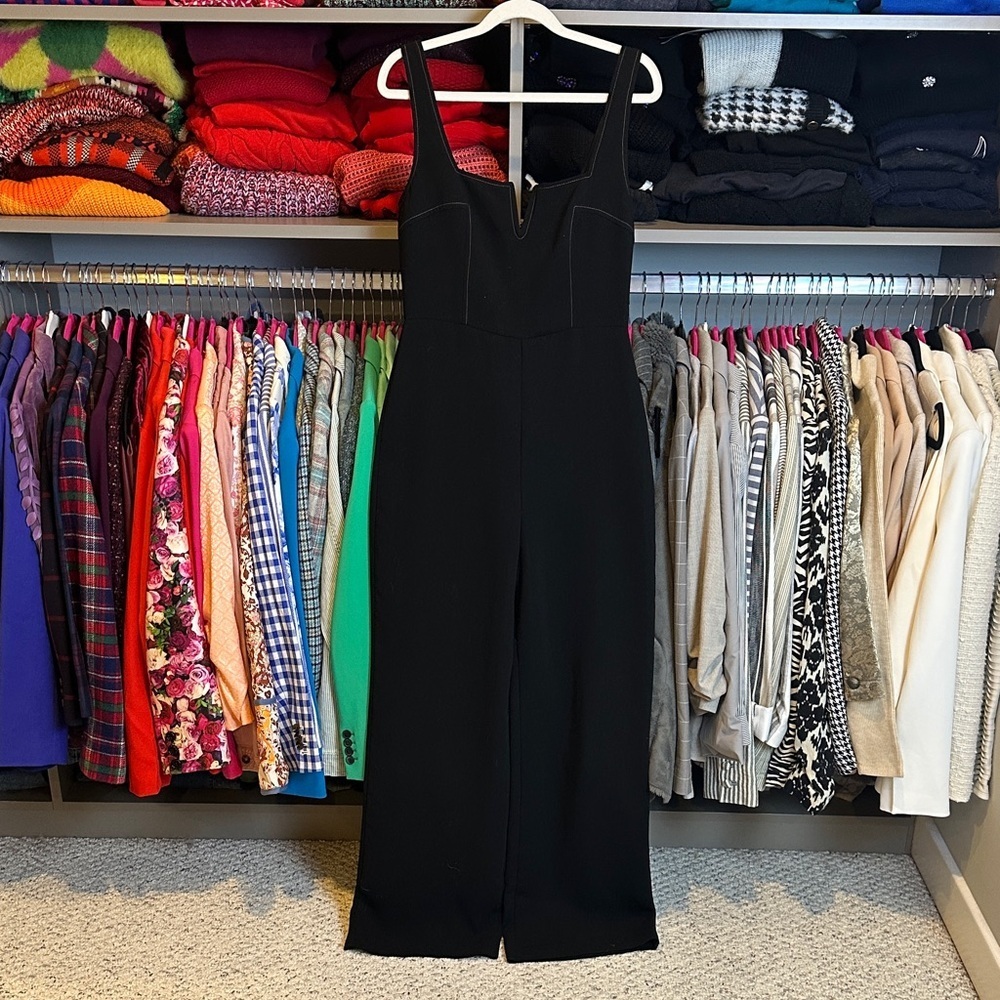 Topshop black sleeveless back zipper closure v boned neckline jumpsuit size 6